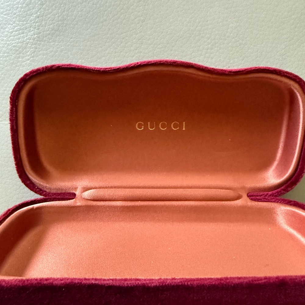 Gucci Women Sunglasses - Picture 6 of 7